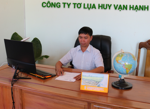 Giới Thiệu Về Công Ty Tơ Lụa Huy Vạn Hạnh
